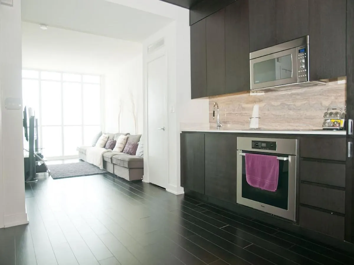 Sun Suites - Lakeview Suite Toronto